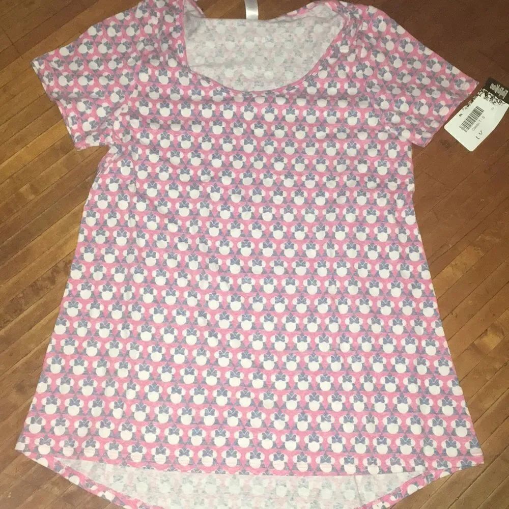 Lularoe Disney Minnie Mouse S classic tee